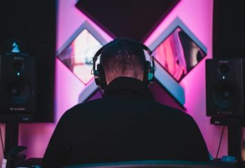 day in the life of a game operator at escape rooms